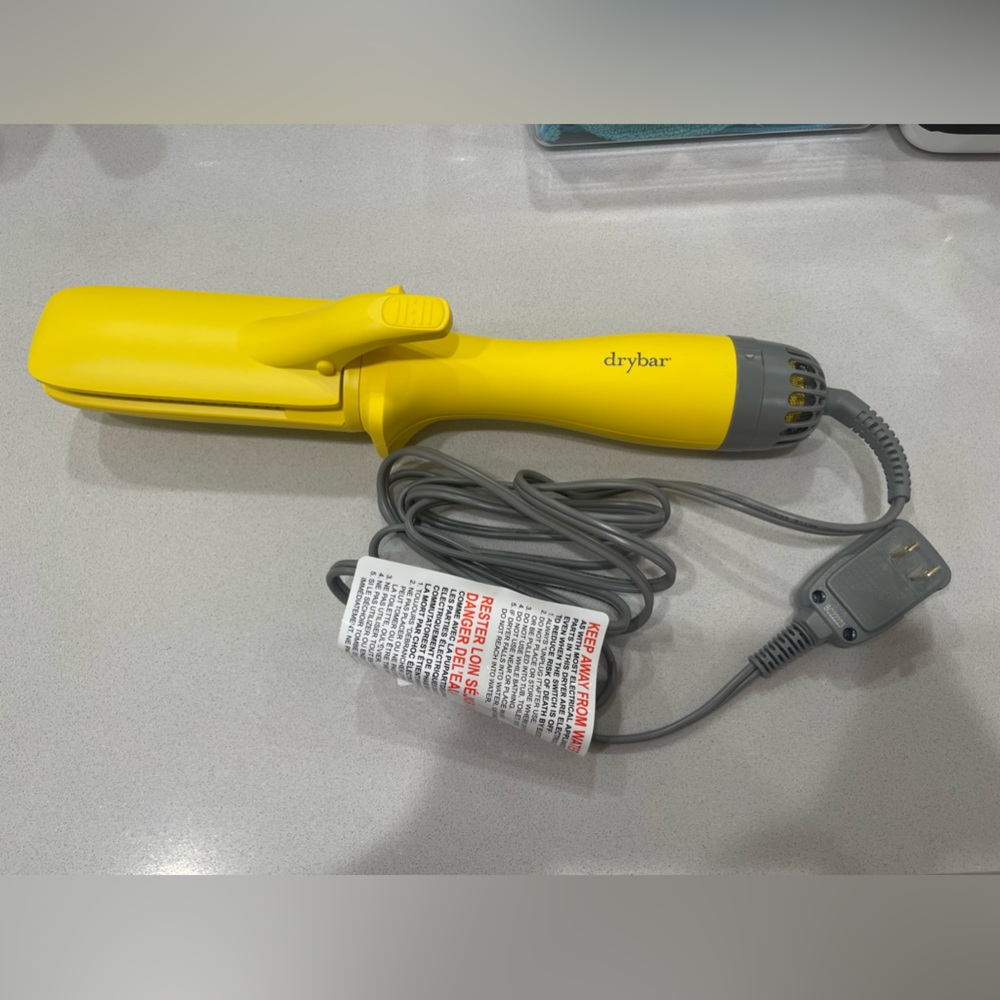 Brand new Drybar straight shot blow drying flat iron